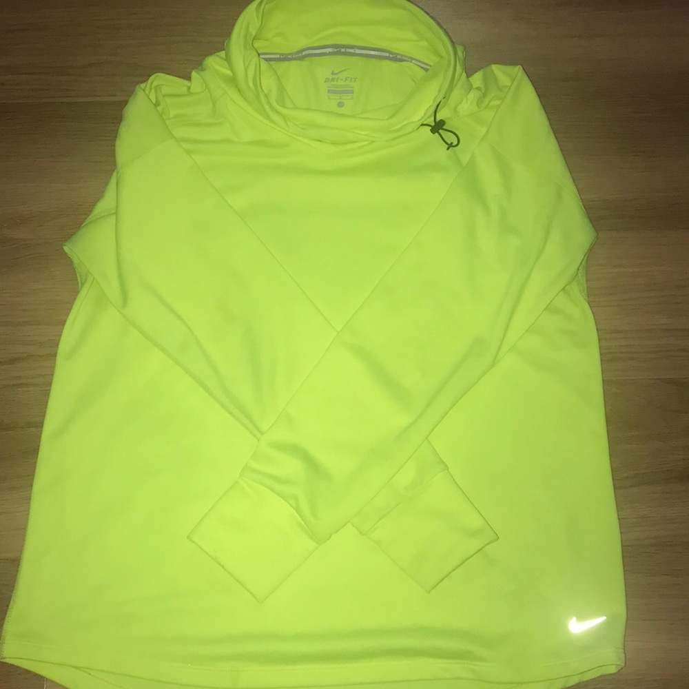 Nike work out long sleeve shirt